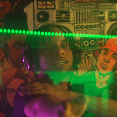 TIBURON BS7 PULL UP (1)