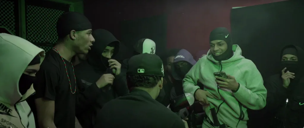 payaso detras de camaras